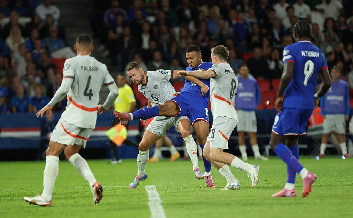 状元热门的威力！迪班萨近5场58罚45中 个人连续5场0犯规纪录终结（状元热门发威：迪班萨近5场罚球58罚45中，零犯规连场纪录止步）