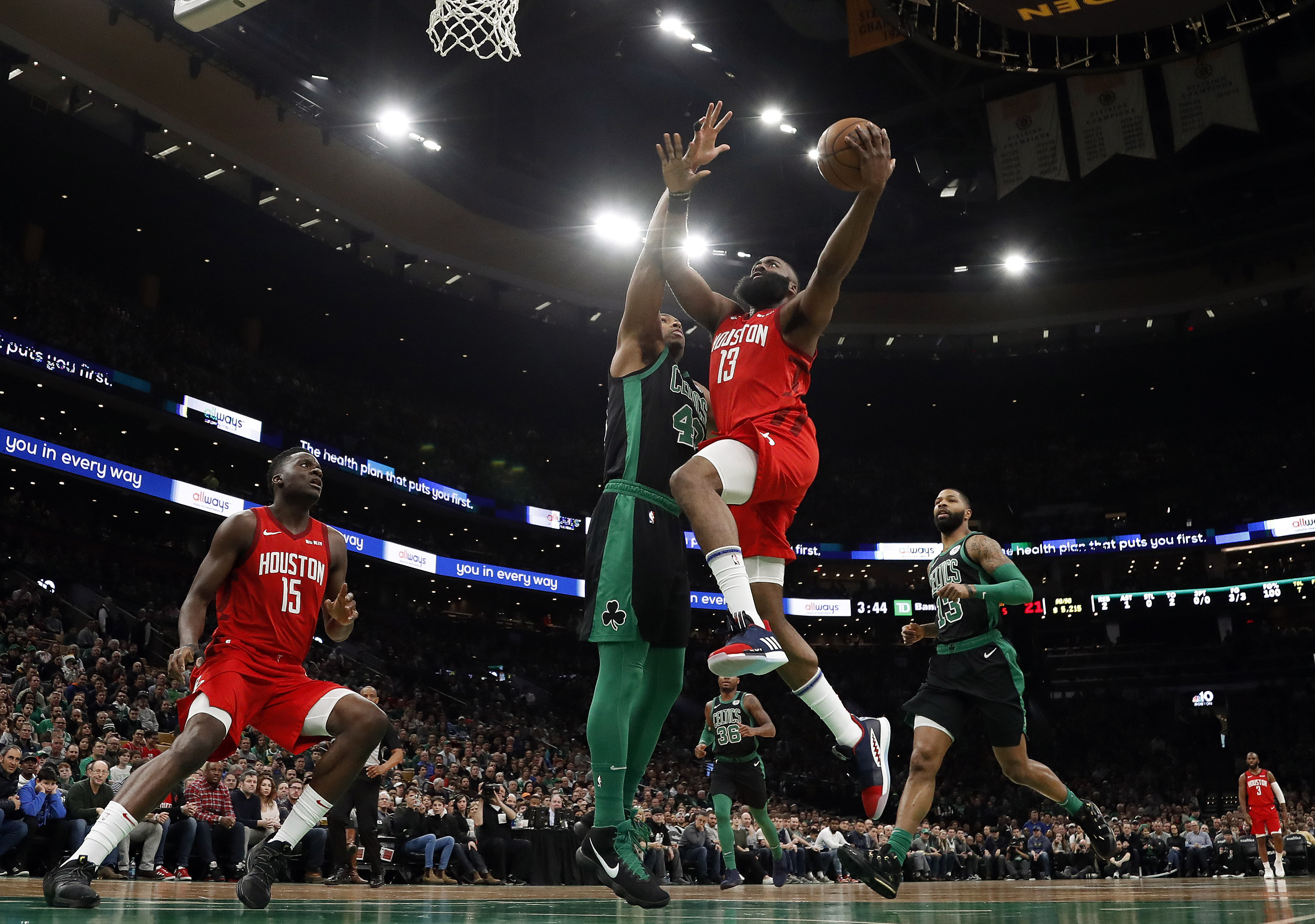 记者：杨瀚森离队青岛内线实力下滑 加强篮板保护成未来提升关键（记者：杨瀚森离队后青岛内线走弱，强化篮板保护成未来提升关键）