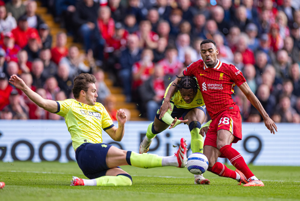 阿斯：姆巴佩脚踝炎症已痊愈，对阵埃尔切时可以首发（阿斯报：姆巴佩脚踝炎症痊愈，战埃尔切可出任首发）