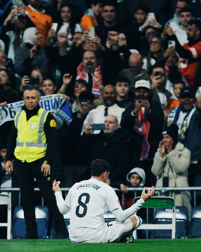 马丁内斯：今天所有球员都表现很出色，直接晋级世界杯很重要（马丁内斯：全队今日发挥出色，直接拿到世界杯资格意义重大）