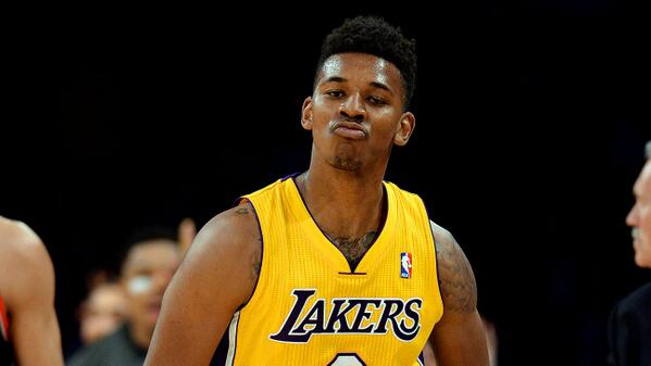 米体：弗拉霍维奇和加蒂今天分别在伦敦和里昂接受手术（米兰体育报：弗拉霍维奇与加蒂今日分别在伦敦、里昂接受手术）