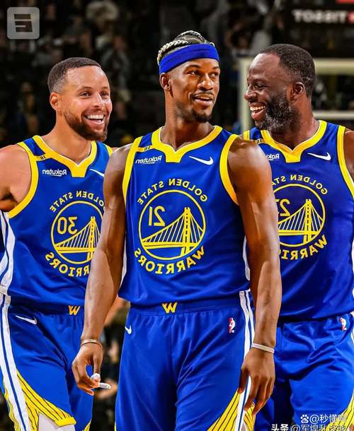 《曼晚》建议不靠谱，蜜蜂双煞在曼联合体？别闹了！（曼晚这提案不着调，蜜蜂双星齐投曼联？想多了！）