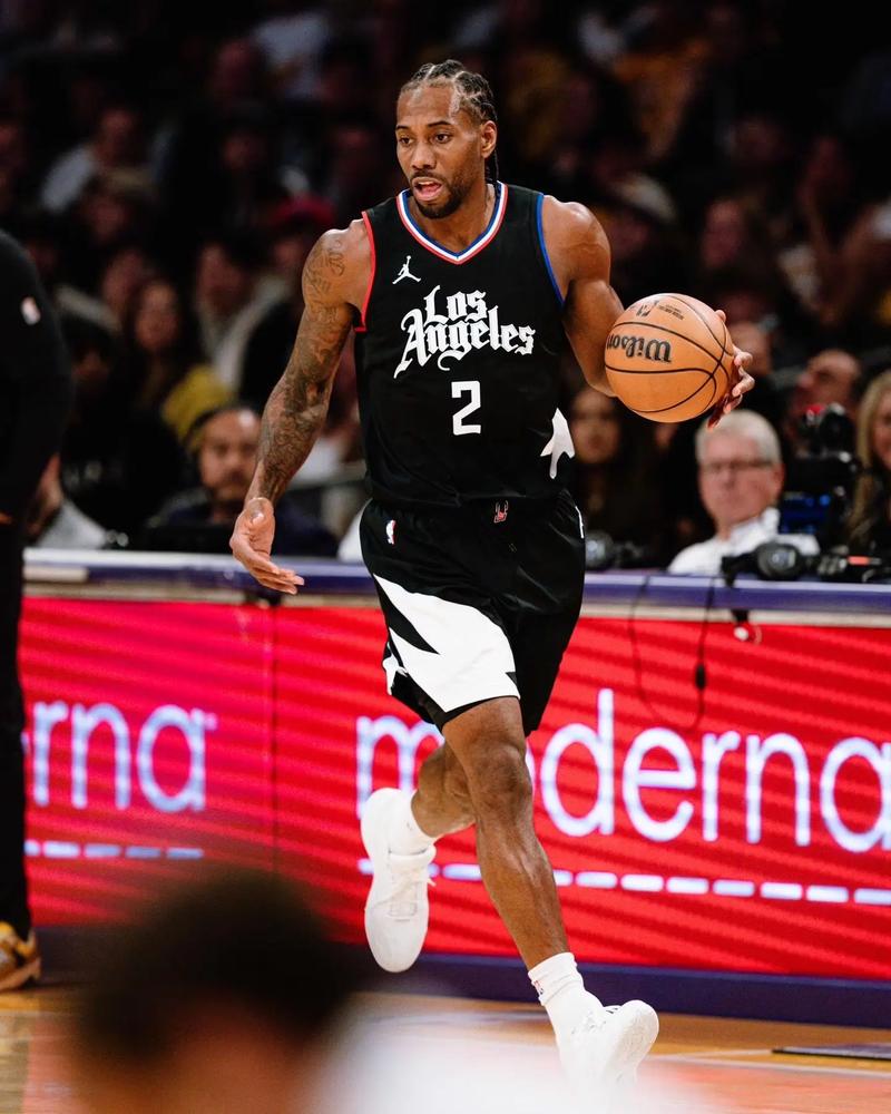 朱利亚诺谈单场最佳：这是我第一个奖杯，被认可让我特别高兴（朱利亚诺：首次当选单场最佳，首个奖杯让我格外开心）