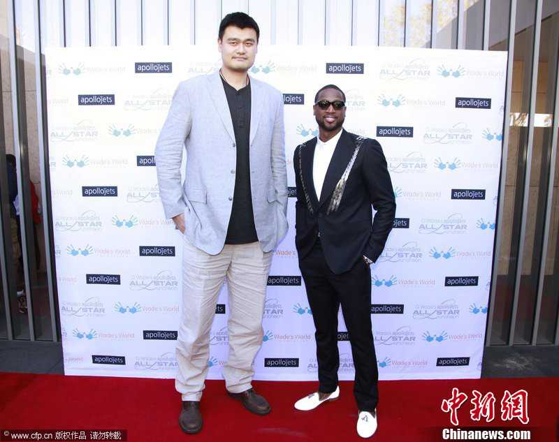 斯通斯伤情未明，曼城欧冠遭遇防线轮换危机（斯通斯伤势未知，曼城欧冠后防轮换告急）