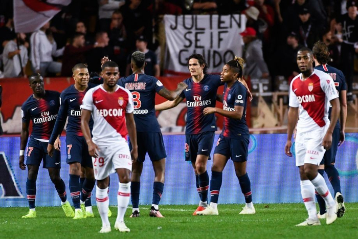 相似度99%！巴萨国王杯对手球员长相酷似拉莫斯，迅速外网走红（巴萨国王杯对手球员与拉莫斯神似，因撞脸在海外社媒火速走红）