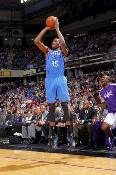 CCTV5直播！U23亚洲杯揭幕战，王钰栋联手拜合拉木，力争首场胜利（U23亚洲杯打响首战：CCTV5现场直播，王钰栋携拜合拉木冲击开门红）