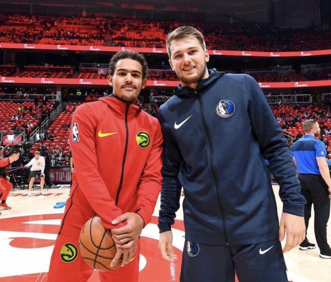 连输米兰马竞，齐沃赛后在更衣室与马洛塔和奥西利奥紧急开会（不敌米兰与马竞后，齐沃赛后更衣室紧急与马洛塔、奥西利奥会谈）