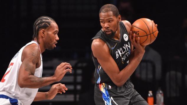 快船圣诞胜利：官方最爱“快船赢了”（圣诞夜快船告捷：官方最爱一句“快船赢了”）