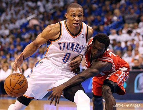 意媒：加斯佩里尼曾邀德罗西住他在热那亚的家，德罗西婉拒了（意媒：加斯佩里尼邀德罗西住热那亚住所，后者已婉拒）