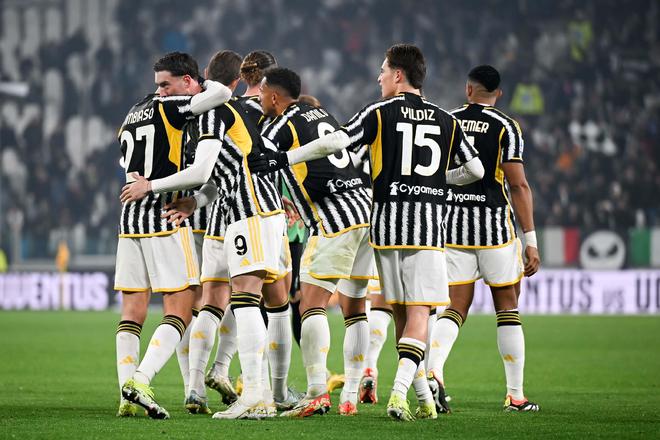 卡扎伊什维利：感谢中超联赛颁发的MVP，我非常珍视这份荣誉（卡扎伊什维利荣膺中超MVP：心怀感激，倍加珍惜此荣誉）