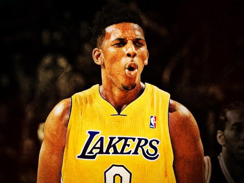 12月13日NBA看点：库里复出战群狼，老鹰、活塞强强对话（12月13日NBA前瞻：库里回归迎战森林狼，老鹰与活塞上演正面对决）