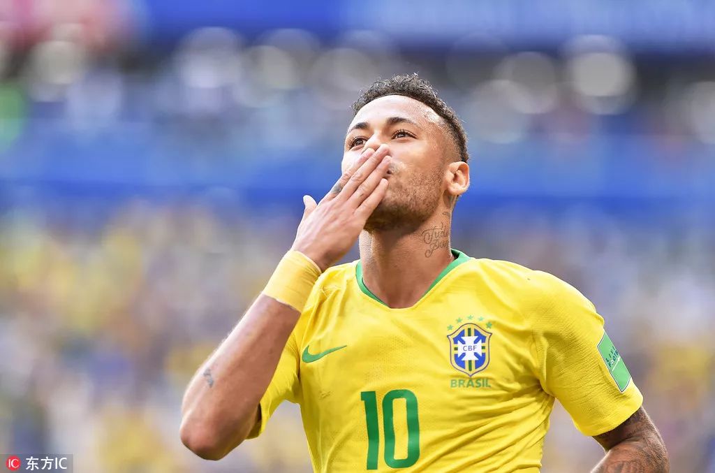 体坛记忆｜科迪罗兹全力以赴能否战胜约翰塞纳？杰乌索vs保罗，精彩比赛！（体坛回顾｜科迪罗兹全力冲击约翰塞纳能否成功？杰乌索对决保罗，看点爆棚！）