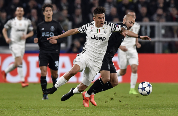 穆内齐：我妻子流产我都去踢非洲杯预选赛，正赛为何不带我？（穆内齐发声：妻子流产仍赴非洲杯预选，为何正赛却未被征召？）